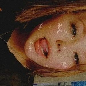 Meet your Posher, Caroline